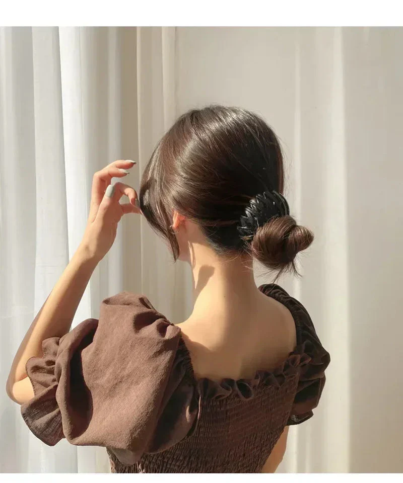 The Molise Hair Clip