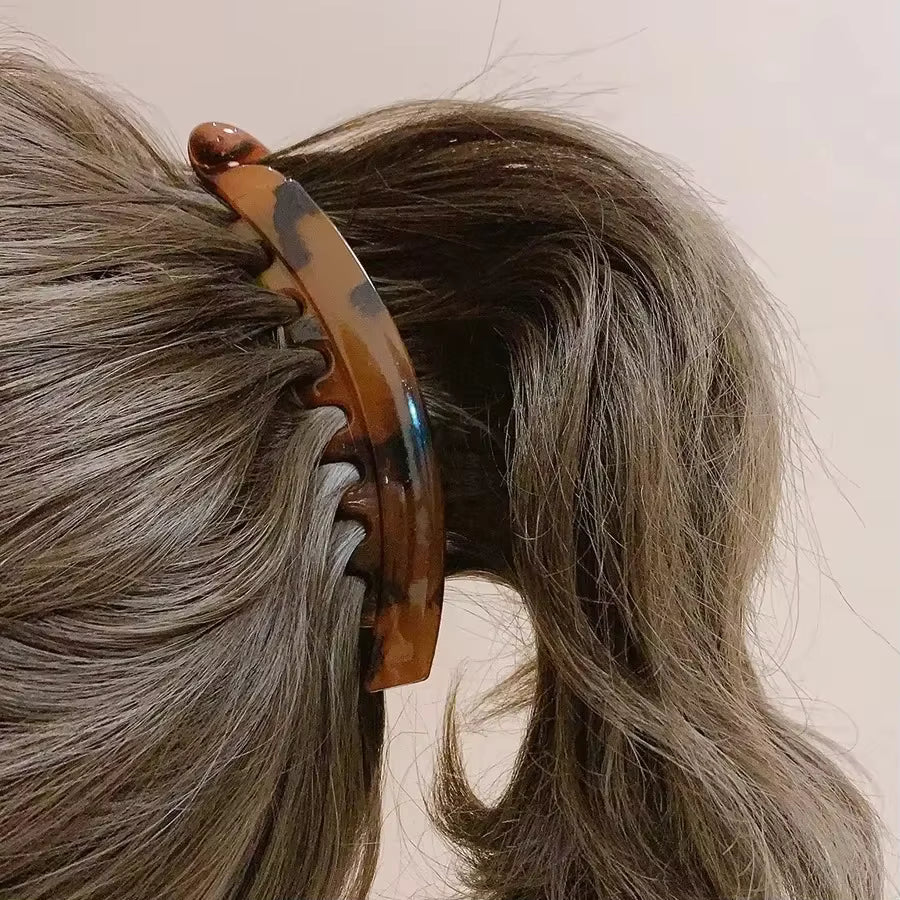 The Marlowe Hair Clip
